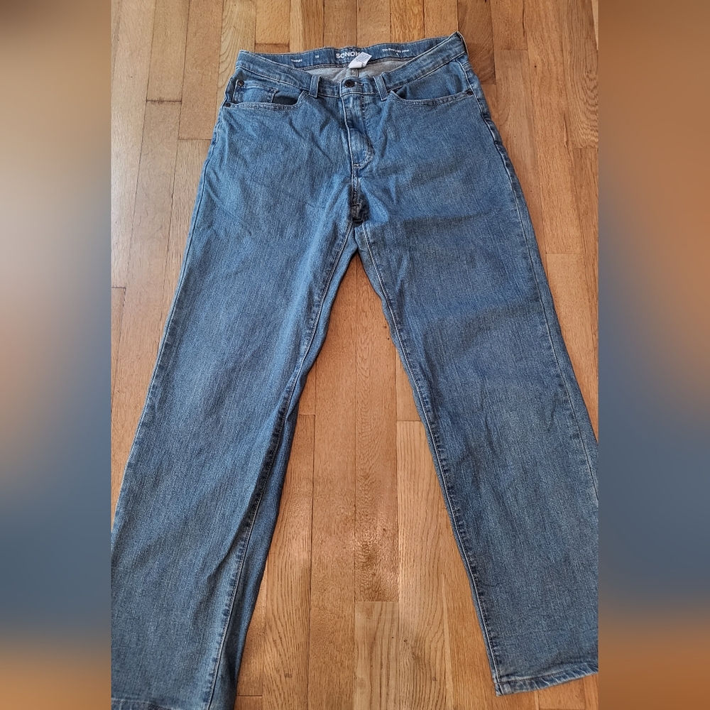 NWOT Boys straight jeans 18